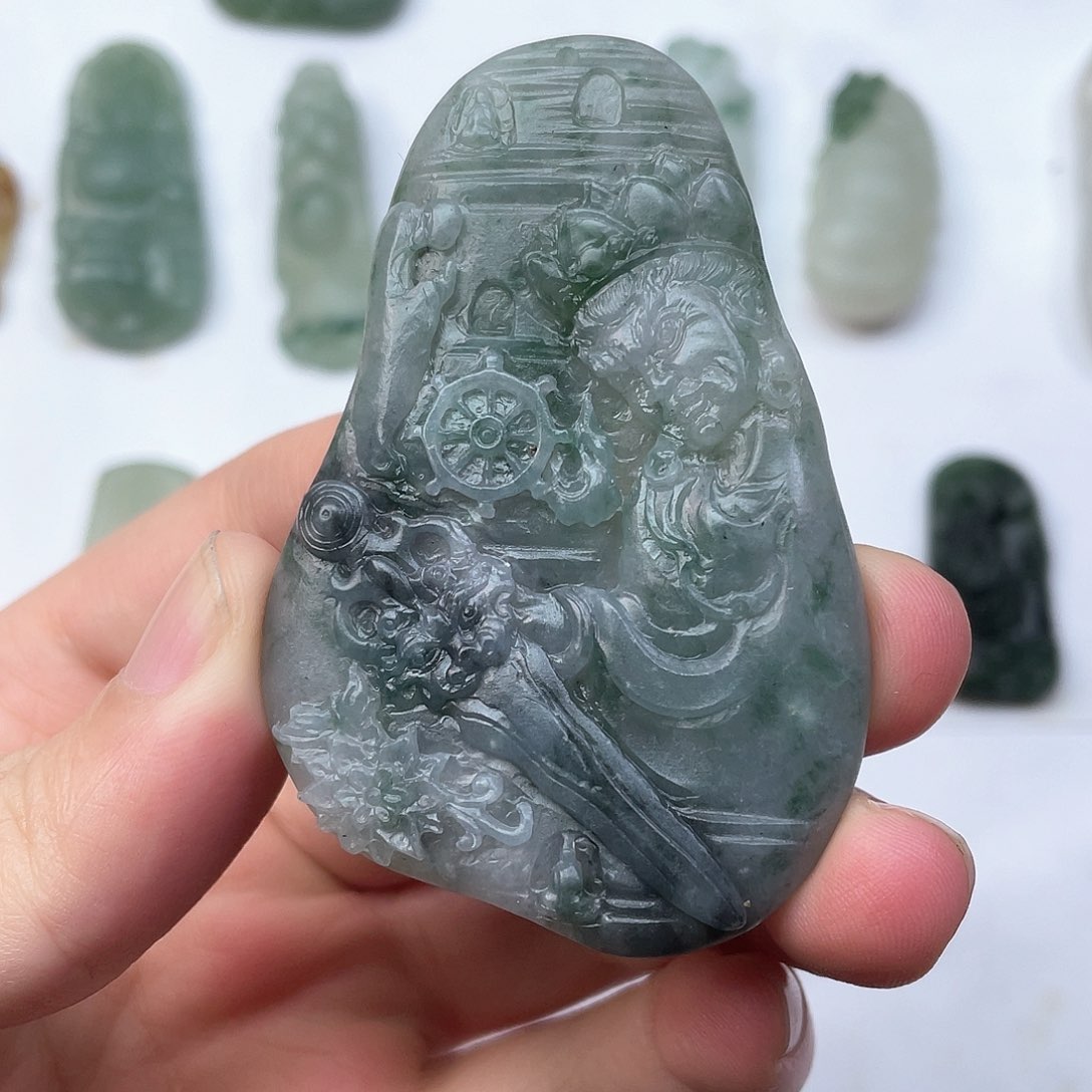 定制翡翠未镶嵌佛