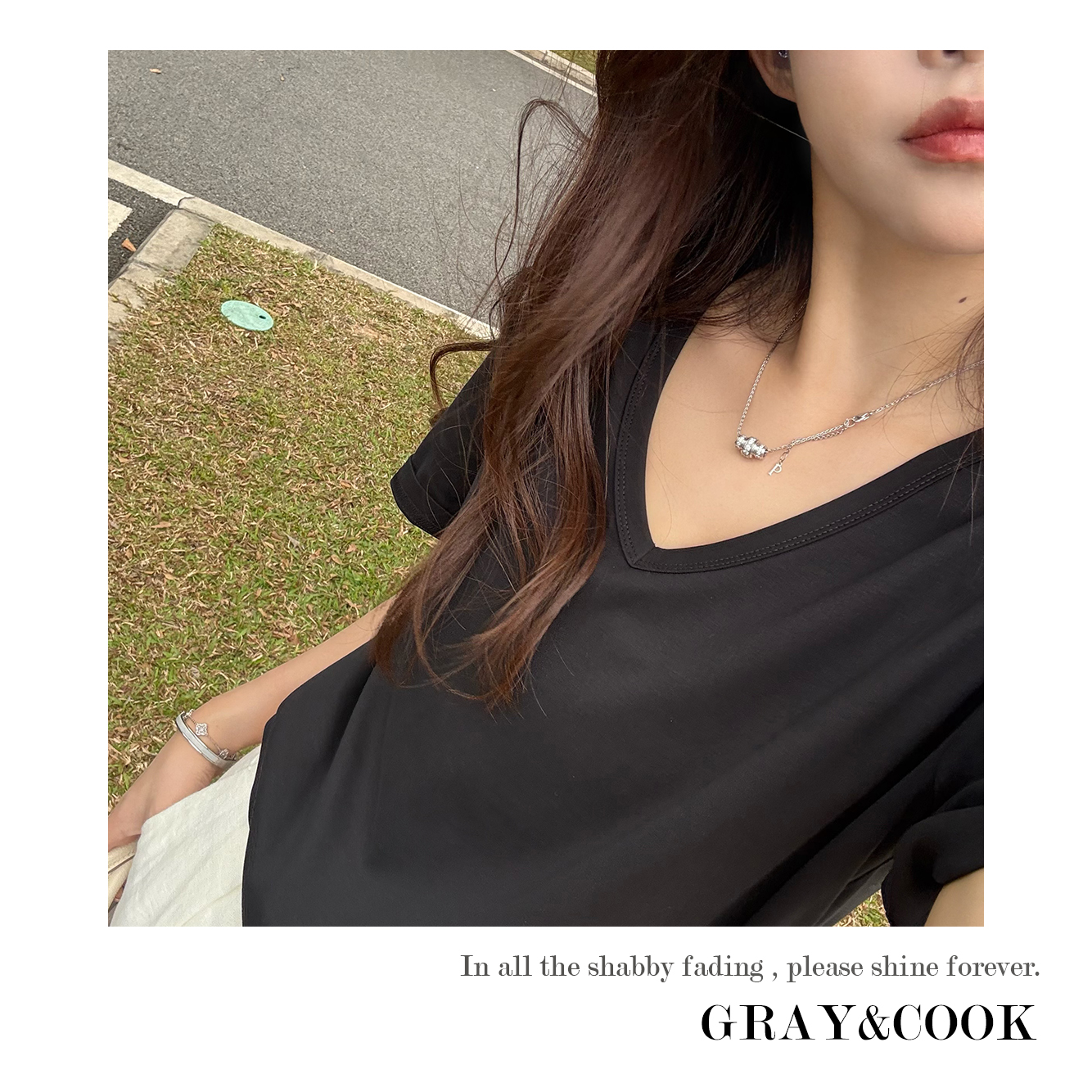 GRAY&COOK【男友T】莱赛尔棉V领宽松设计感净版基础T恤女GC588310