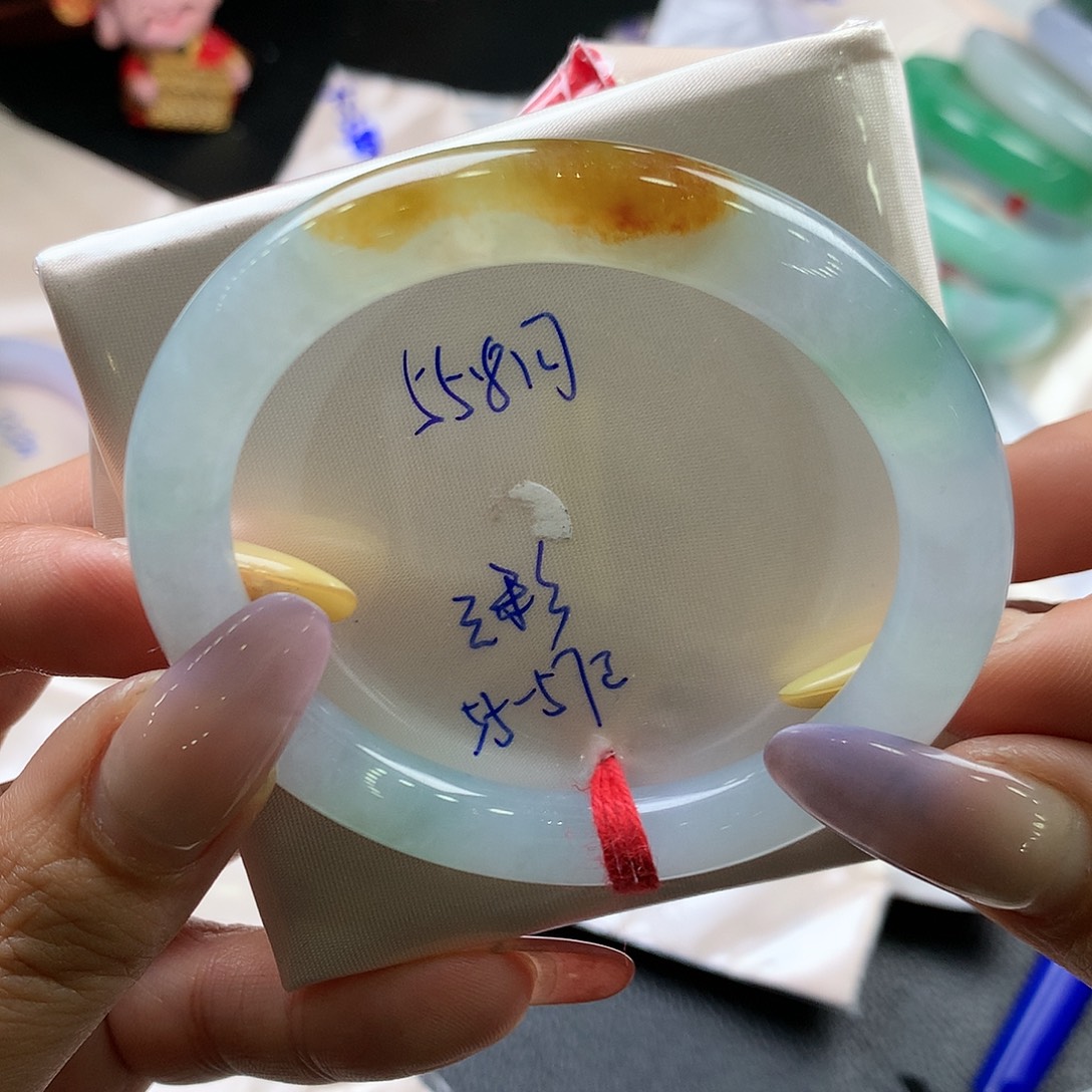 翡翠未镶嵌手镯55.8圆