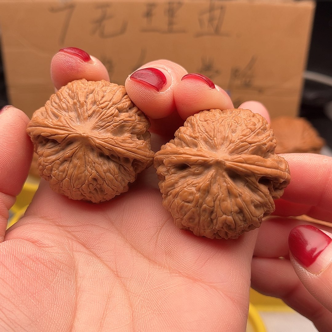 文玩核桃把件正元小磕碰