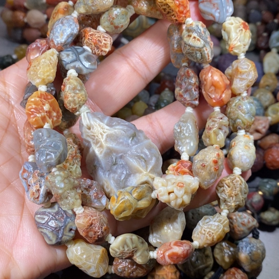 未镶嵌玛瑙/玉髓珠宝奇石