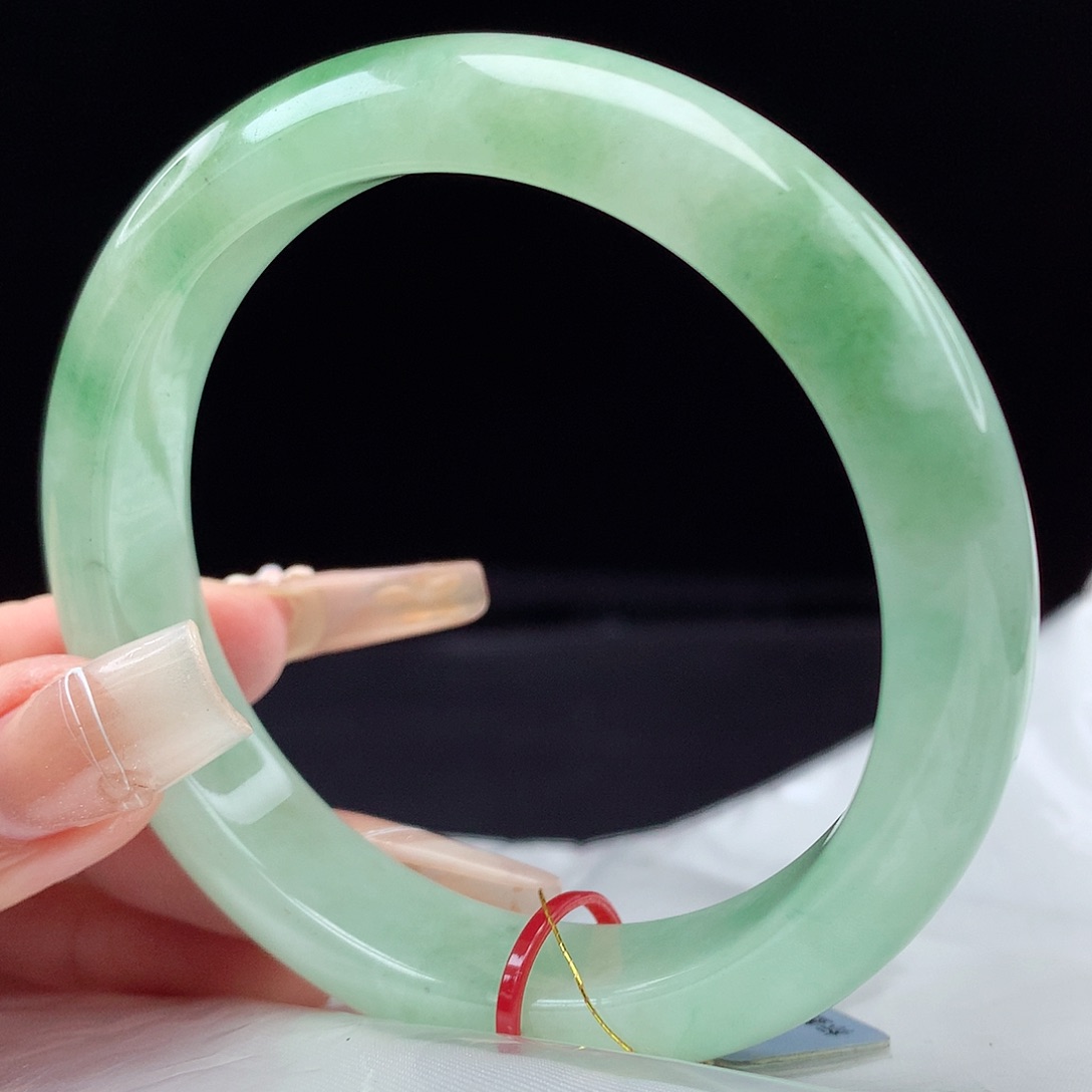 翡翠手镯未镶嵌57圈1076