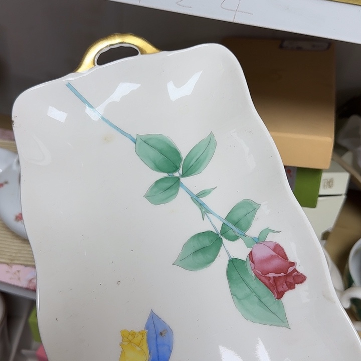 杯若*开播啦…开播啦