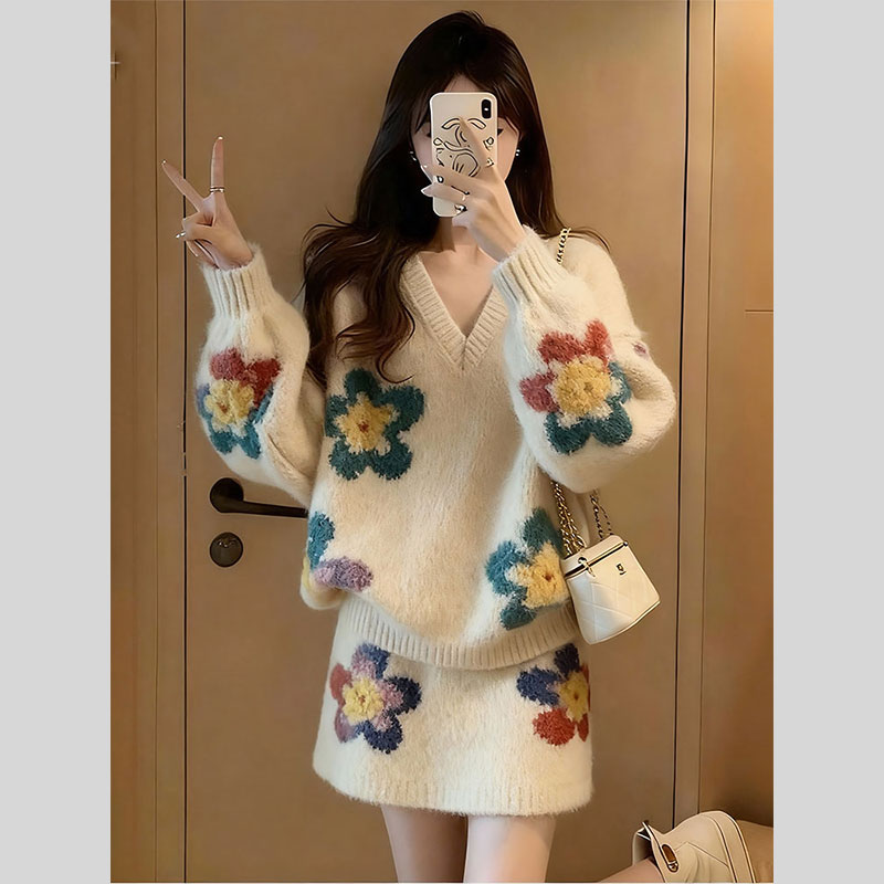 秋装搭配一整套独特时尚高级感超好看慵懒软糯冬季毛衣半裙两件套