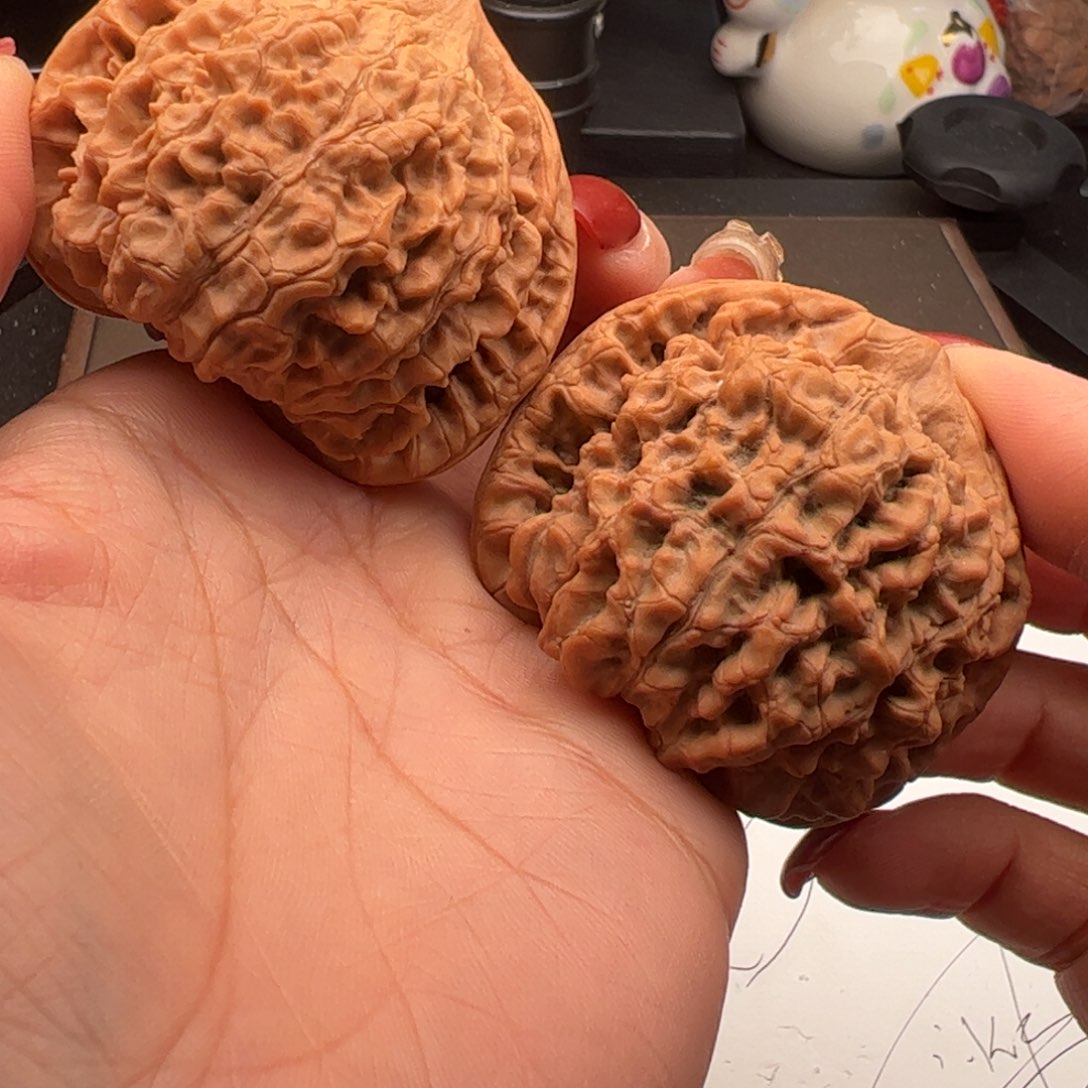 文玩核桃吊坠滢官帽53