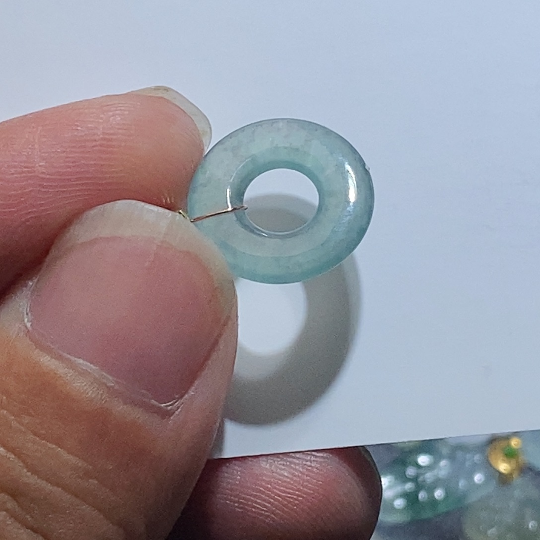 翡翠颈饰未镶嵌天然