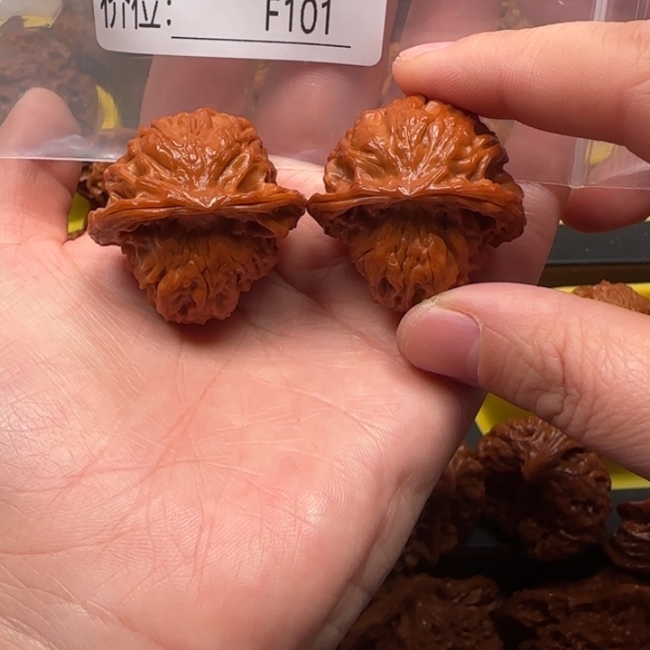 奇***缘吊坠文玩核桃抱子蛇抱子蛇35