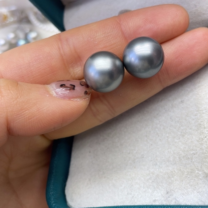 海水珍珠耳饰18K金镶嵌