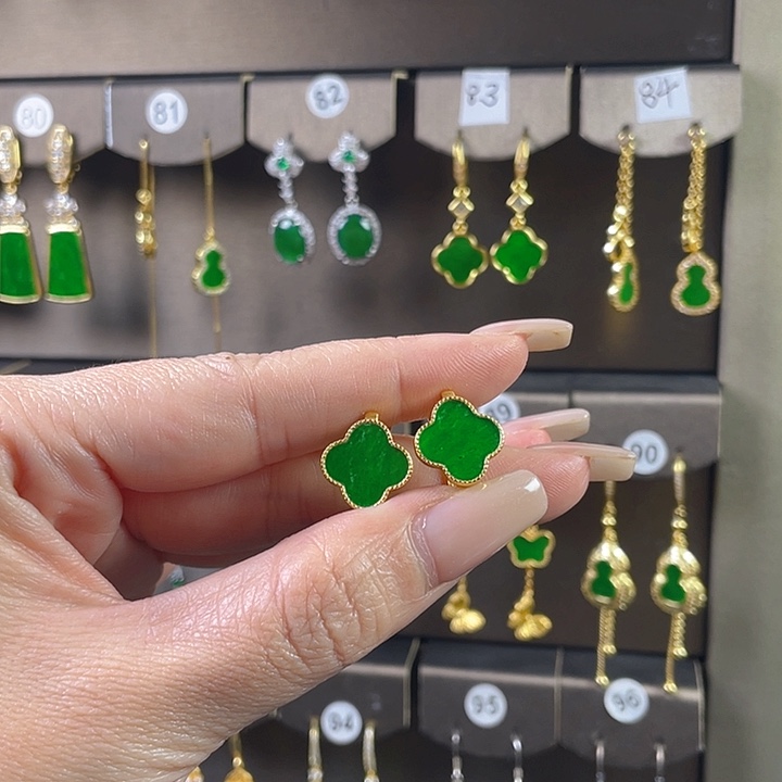 ****小翡翠银S925镶嵌耳饰缅甸A货