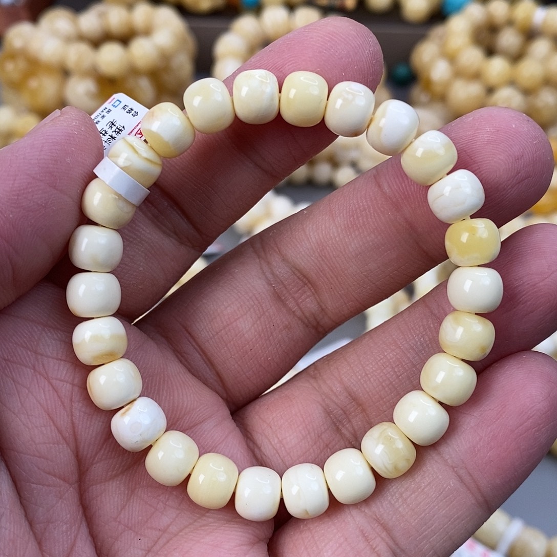 蜜蜡未镶嵌珠宝奇石有皮色 8g 8.2mm