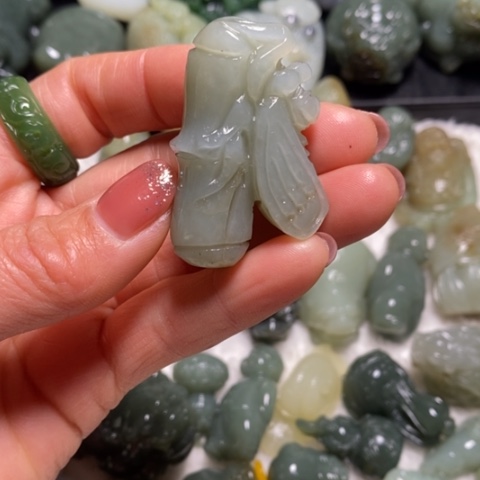 未镶嵌和田玉（糖玉）珠宝奇石