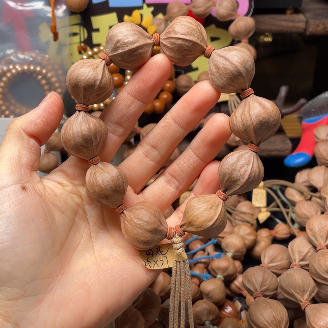 东***哥吊坠橄榄核2527四花铁核