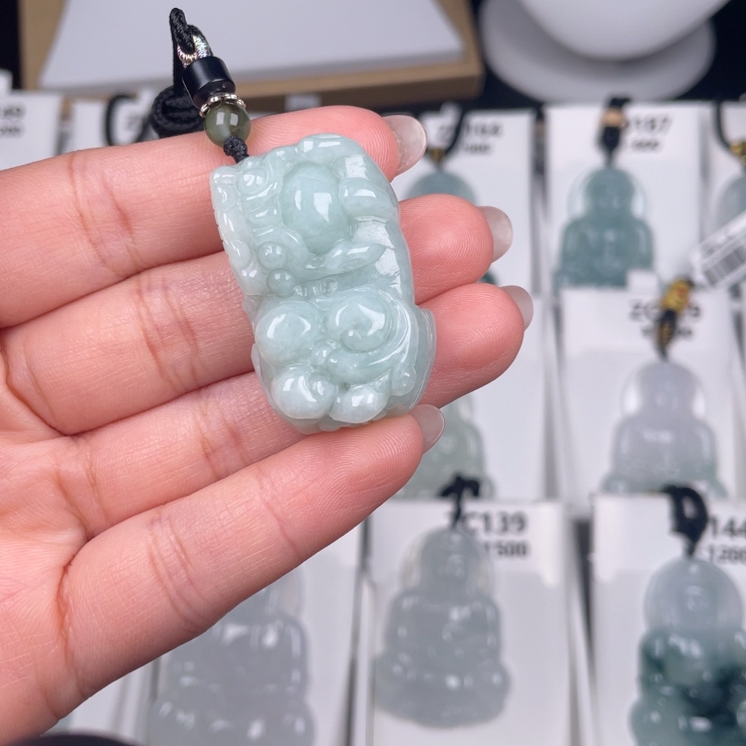 翡翠未镶嵌颈饰za016