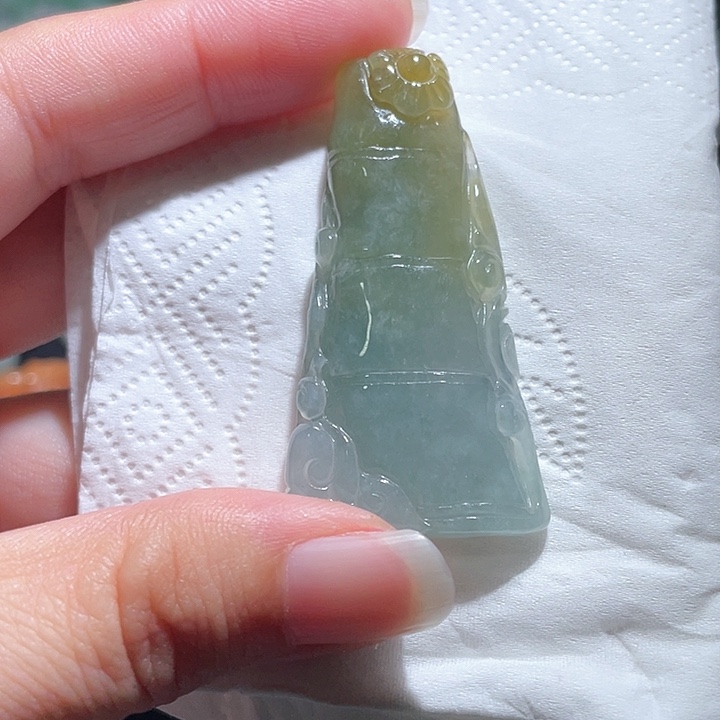 颈饰未镶嵌翡翠天