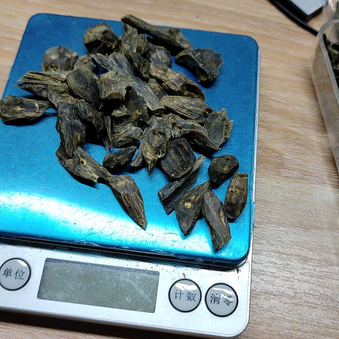 @***…沉香碎屑沉香沉香树丁