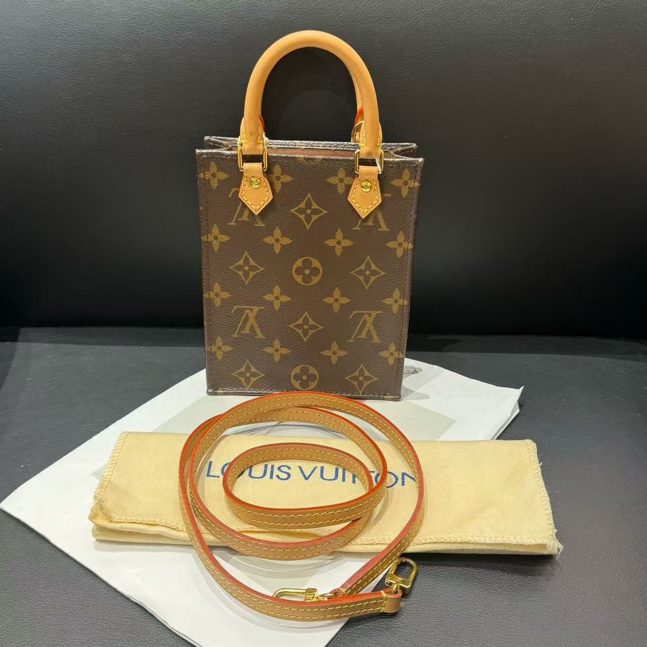95新 LouisVuitton/路易威登 老花mini琴谱单肩包芯片款G6832