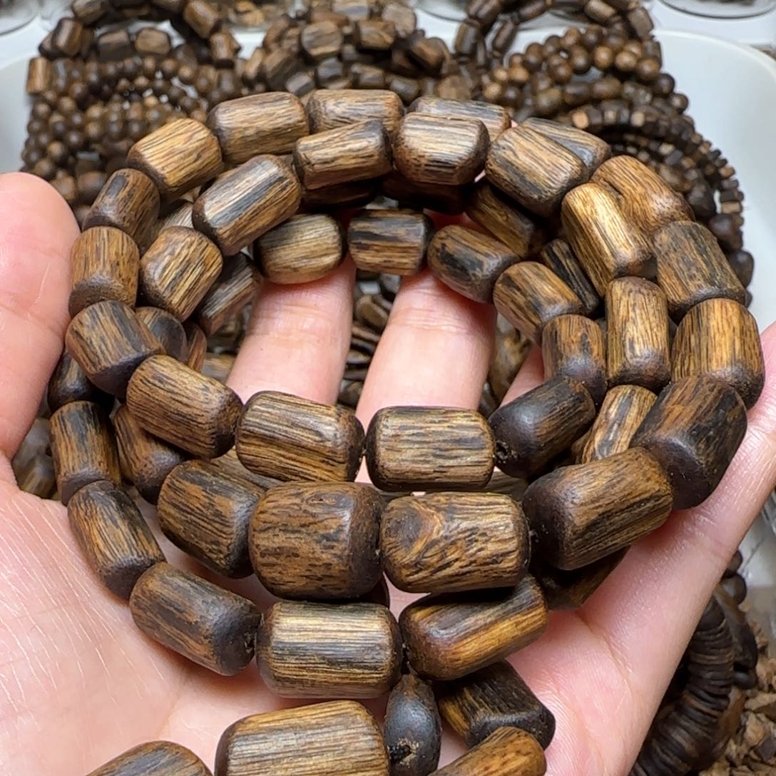 手串沉香黄*多圈树心油老料海南莺歌绿奇楠老料43克