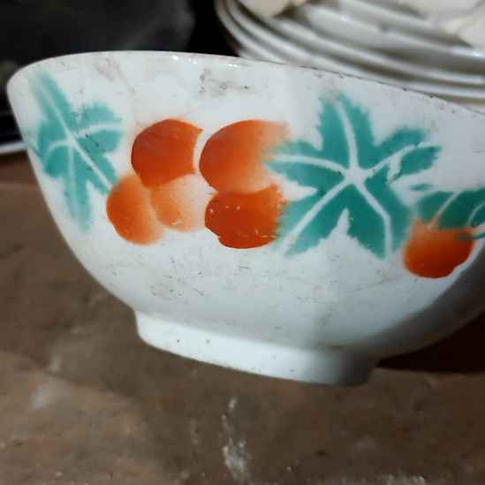 摆件陶瓷盘子碗啥都有