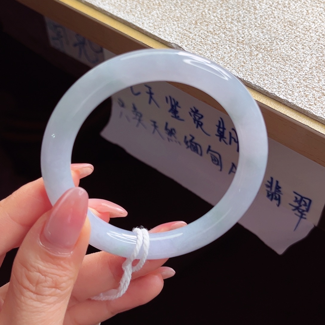 翡翠未镶嵌手镯手镯