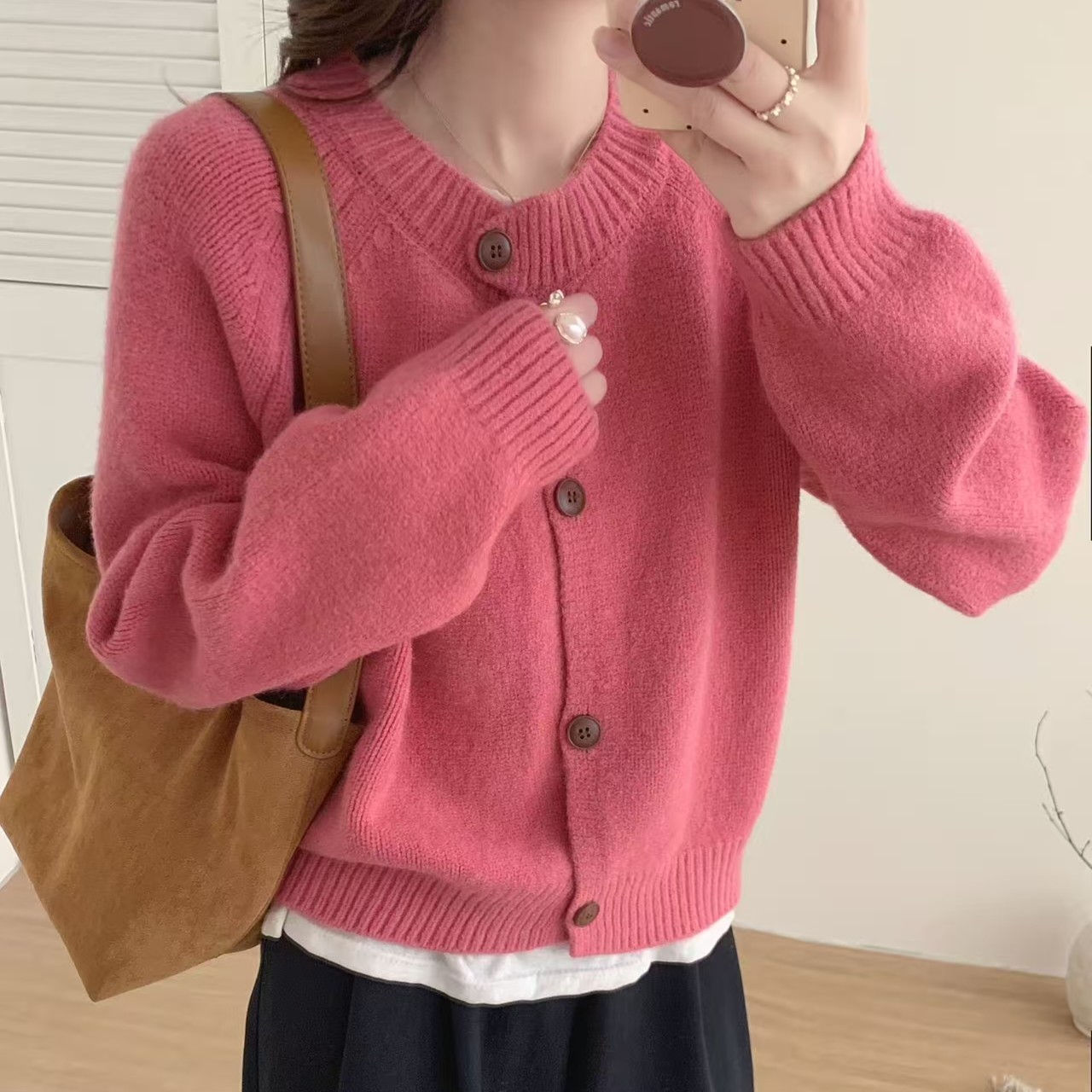 冬季新款圆领纽扣开衫女韩系氛围感小个子短款百搭针织毛衣外套
