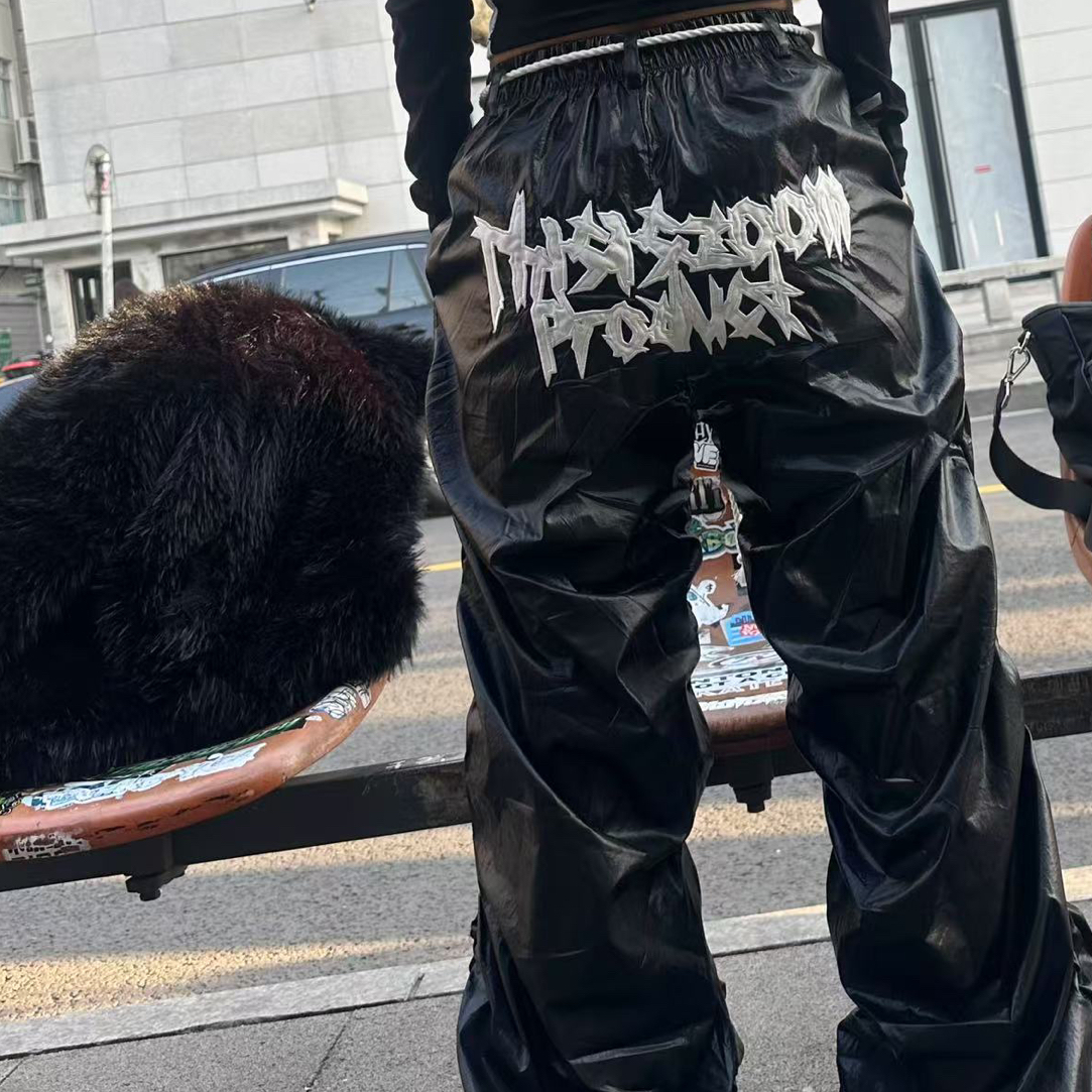 【最后库存】Thisiszoom设计感褶皱刺绣抽绳皮裤男女同款