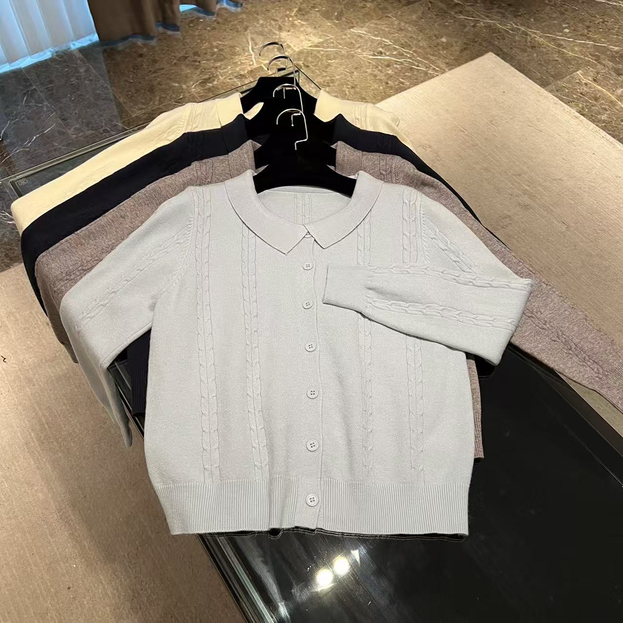  polo翻领麻花针织上衣 J000083