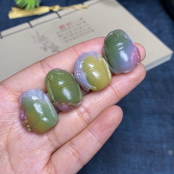 天然四川大凉山盐源玛瑙苏工雕刻俏色竹节吊坠挂件滴流手绳