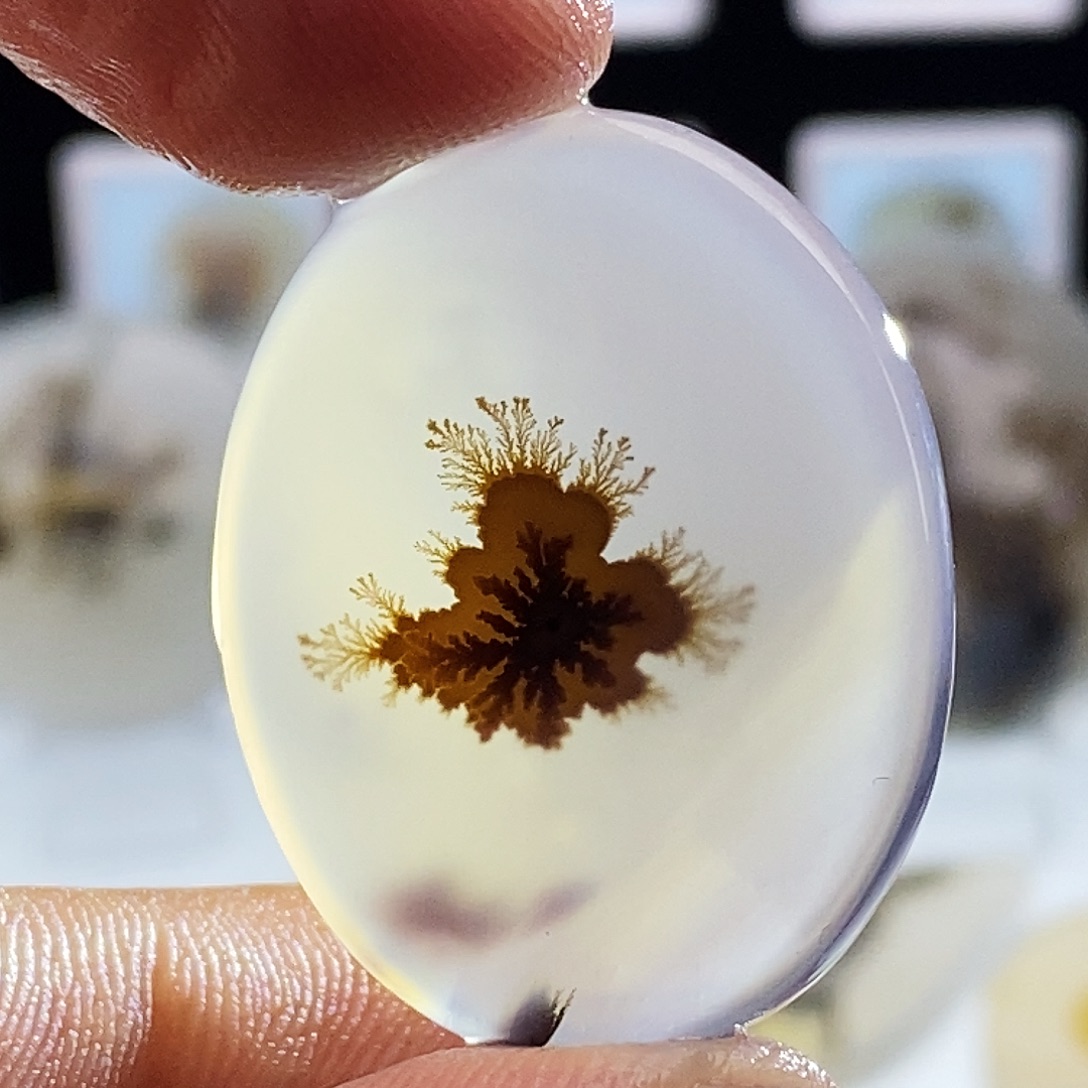 胖***m玛瑙/玉髓未镶嵌吊坠(不含链)