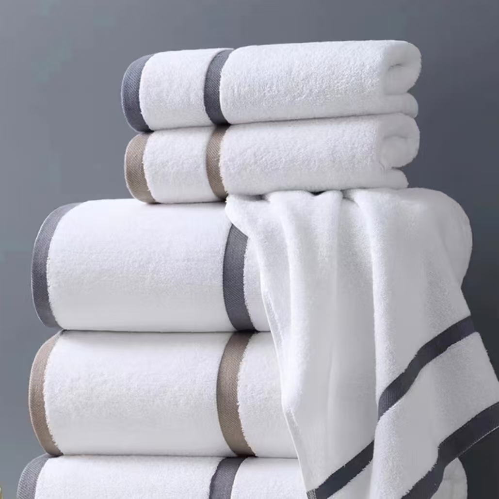 M2293#白色浴巾法兰绒毛毯（实物以直播间过款为主）