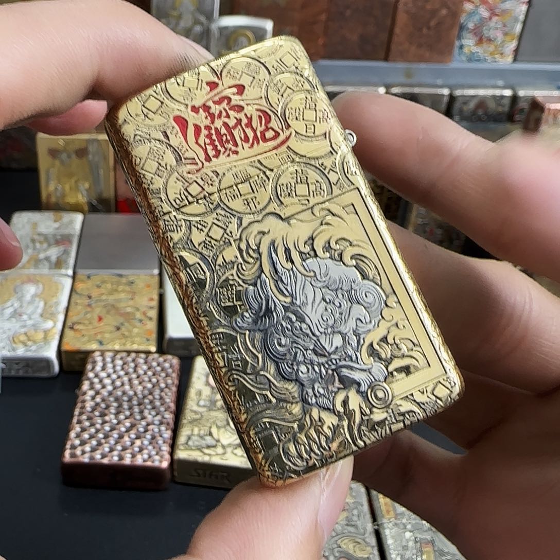 礼*师打火机……打火机