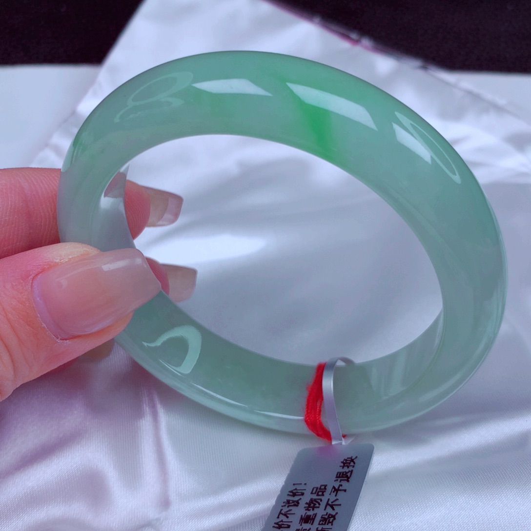 翡翠未镶嵌手镯手镯