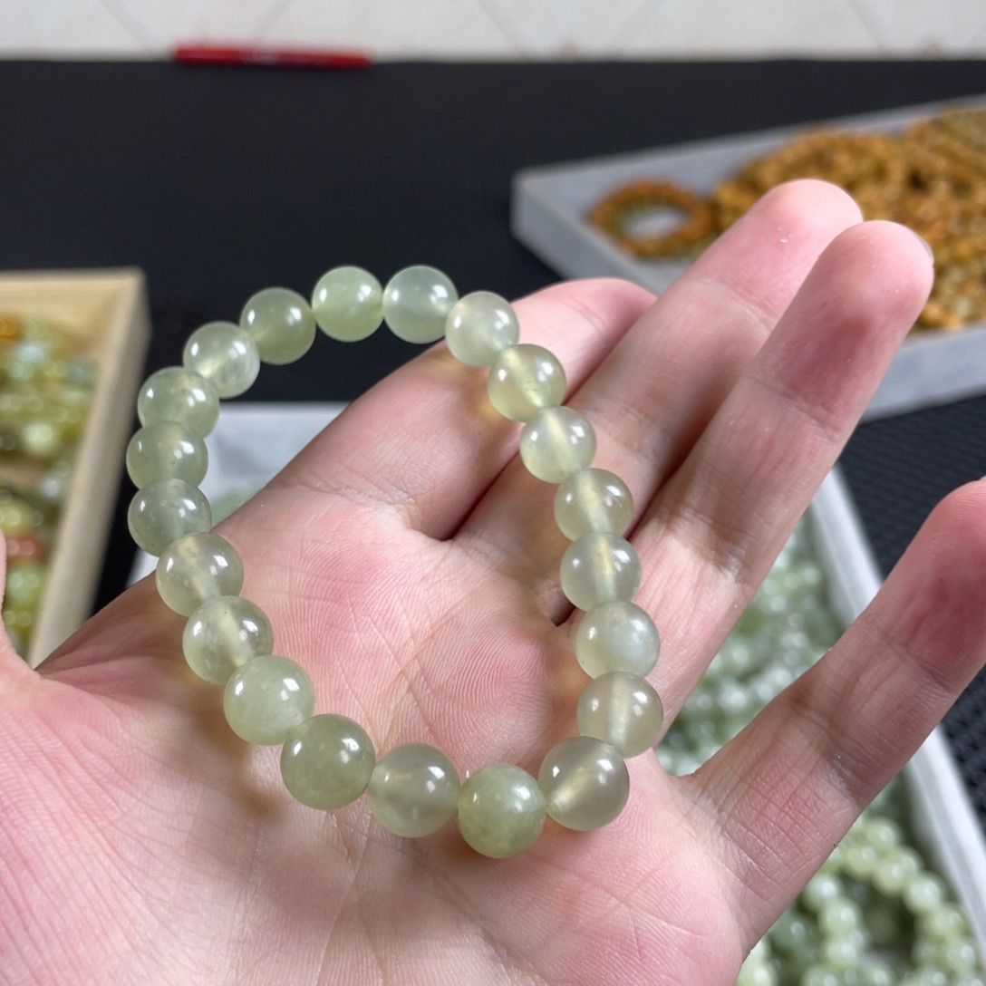 蛇纹石玉未镶嵌手链