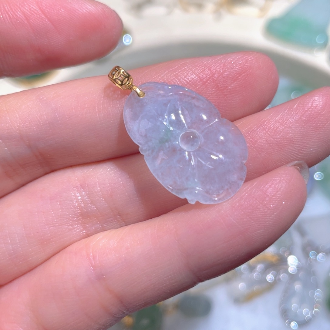 翡翠颈饰18K金镶嵌翡翠