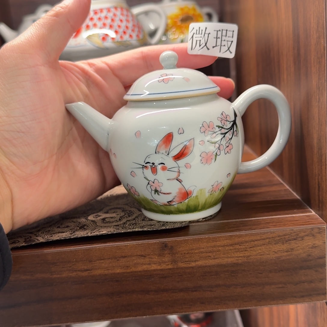 釉下手绘茶具微瑕