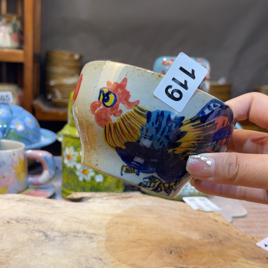 摆件H****N景德镇手工制作