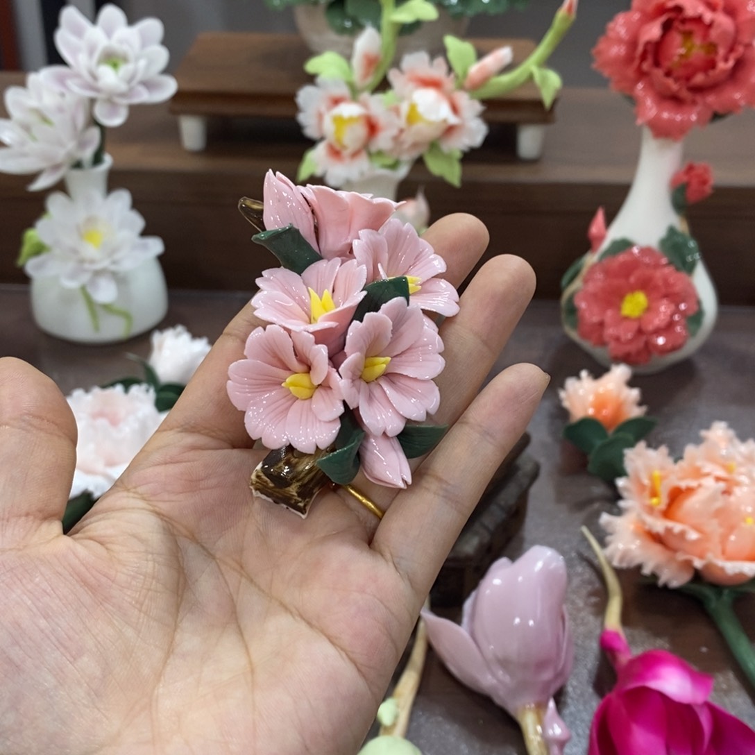 摆件陶瓷手工花摆件
