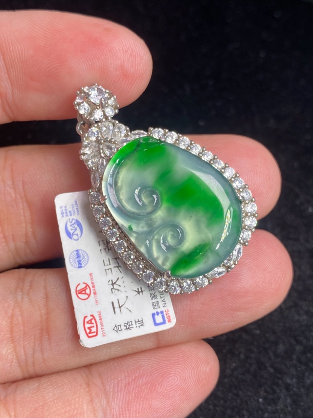 天然A货如意吊坠
