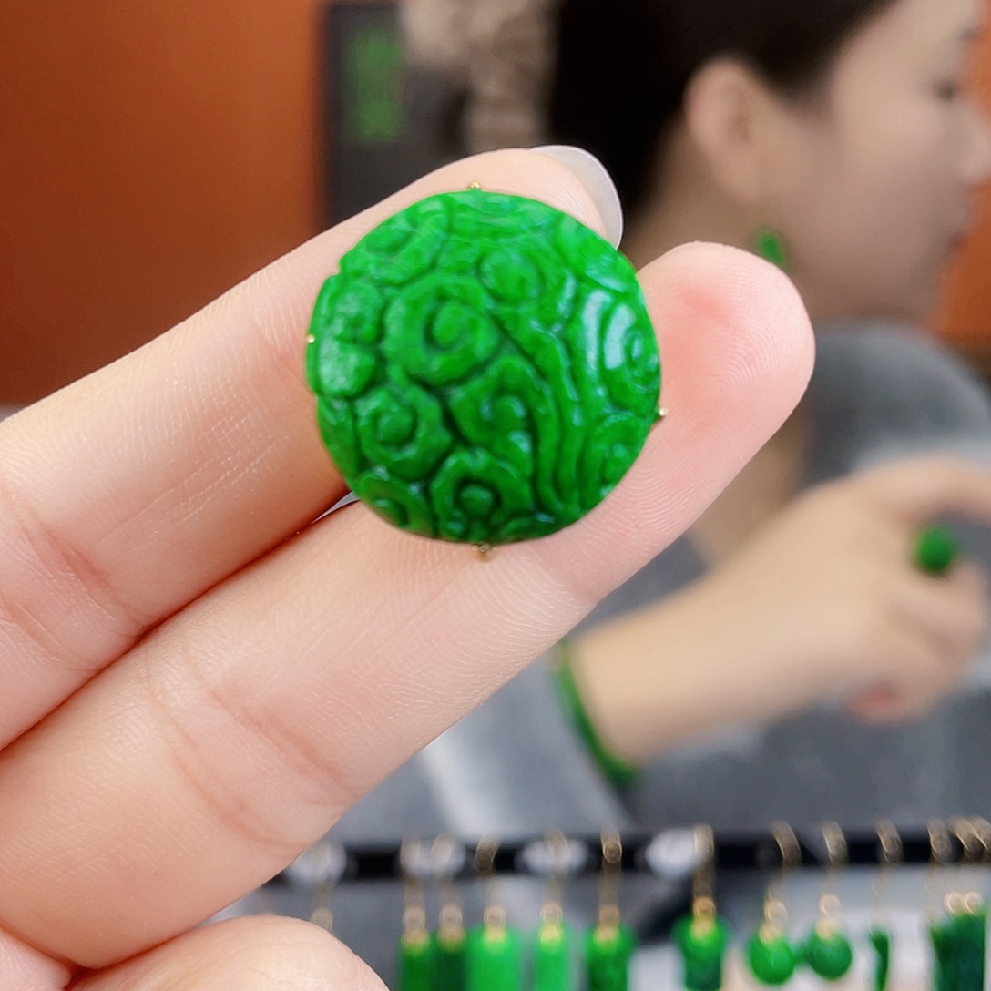 翡翠银S925镶嵌耳饰