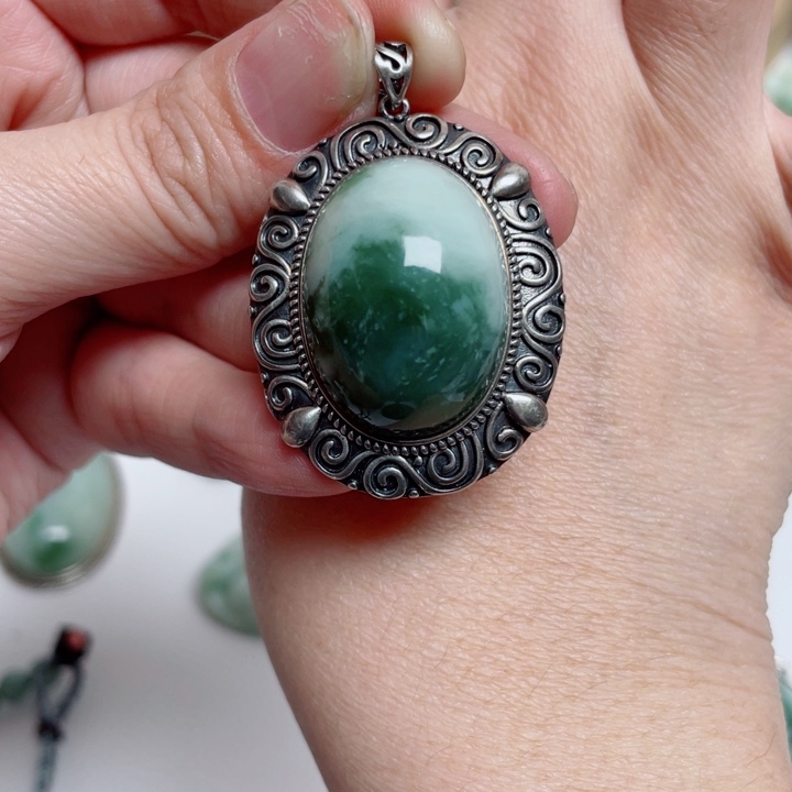 透闪石-蛇纹石玉银S925镶嵌颈饰喜*洋