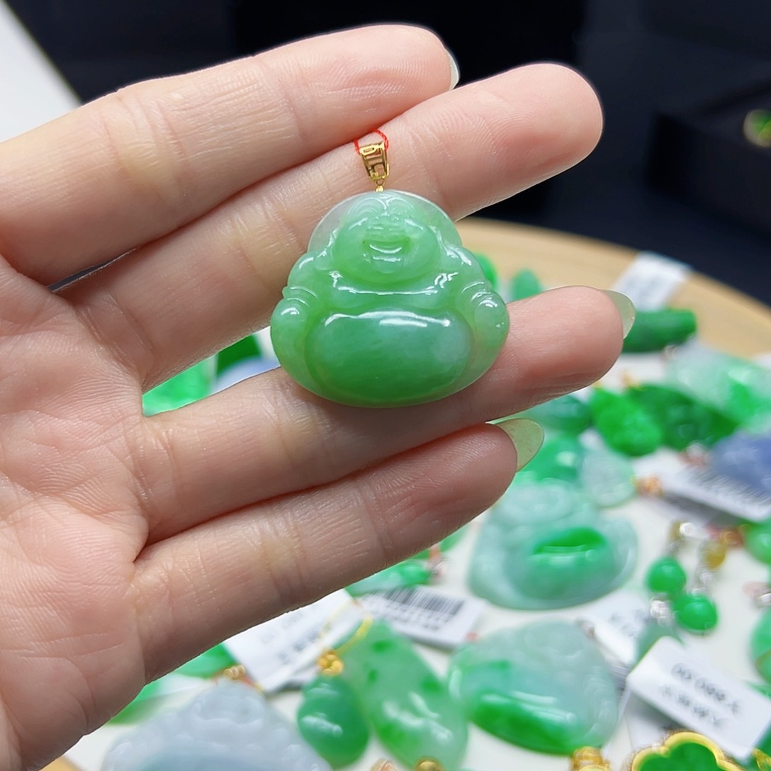 翡翠颈饰18K金镶嵌天然缅料A货一件