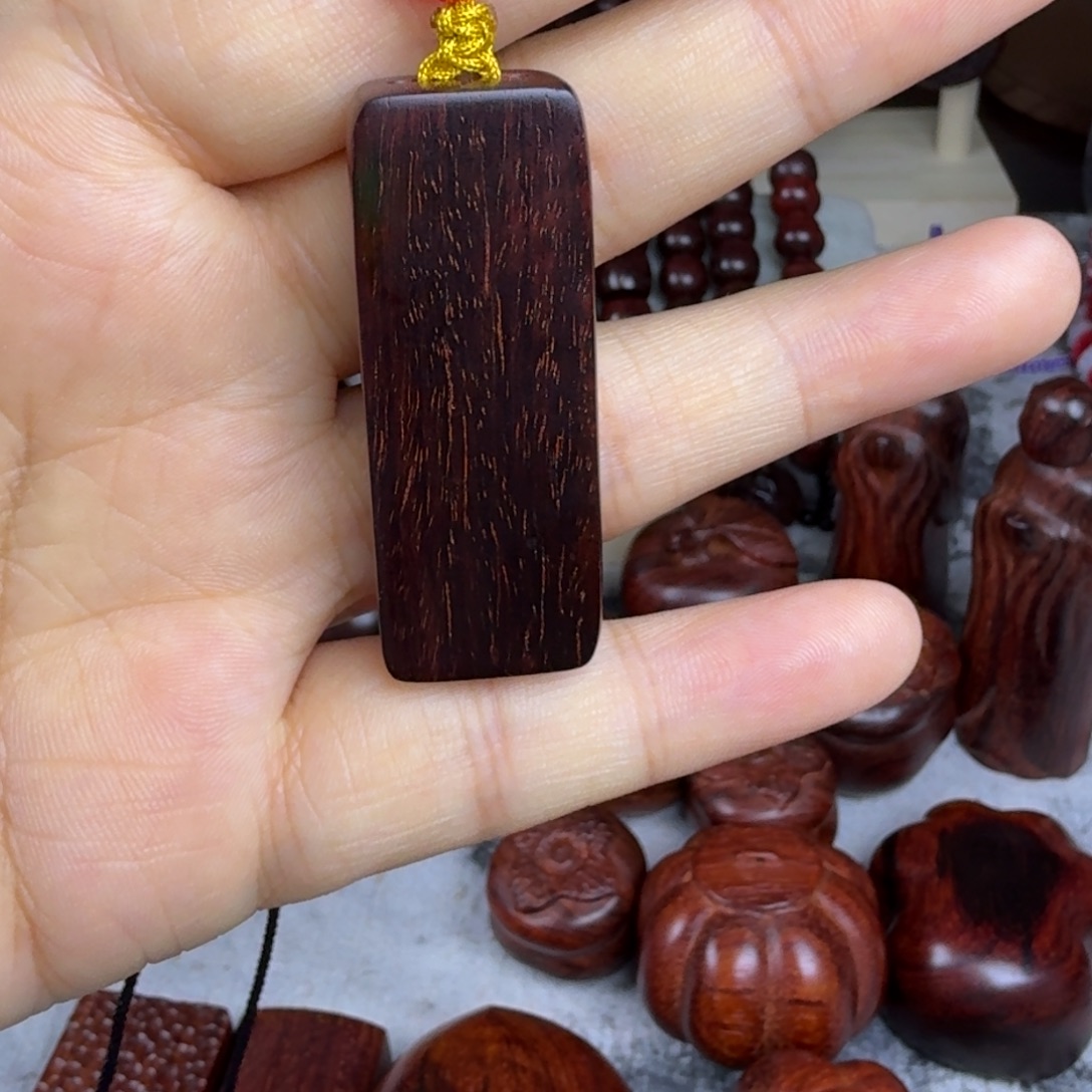 绫***兰檀香紫檀（小叶紫檀）印度小叶紫檀纯野生老料随行吊坠