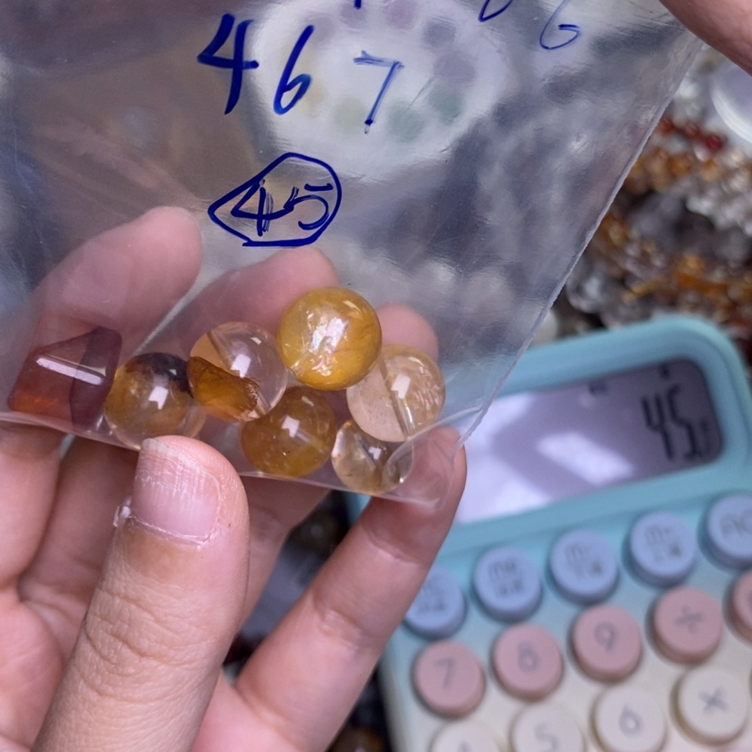 刘***-水晶手链未镶嵌胶花散珠水晶