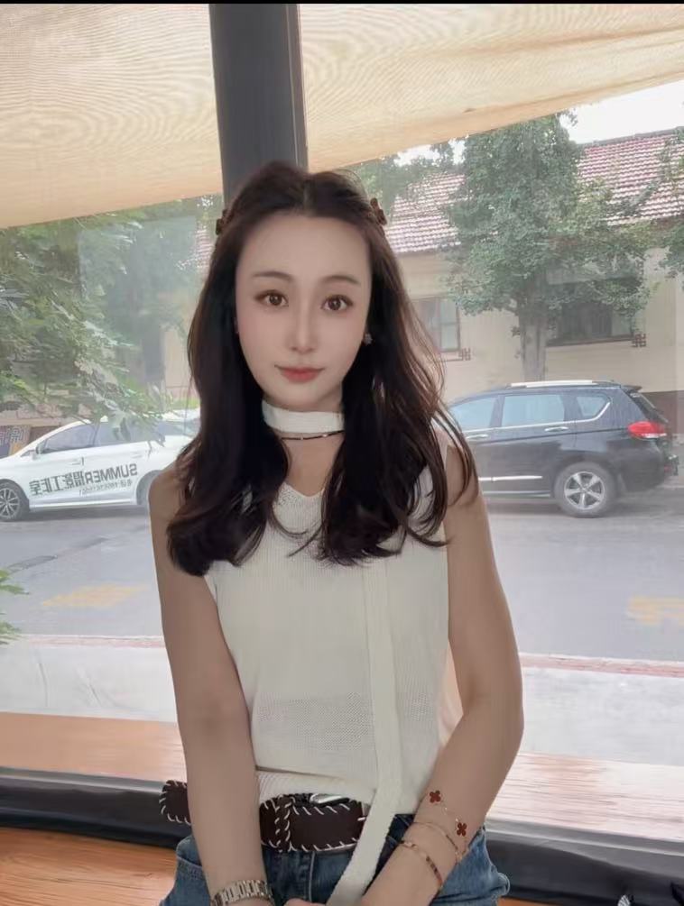 【懂你韩装】米白色针织无袖上衣no退