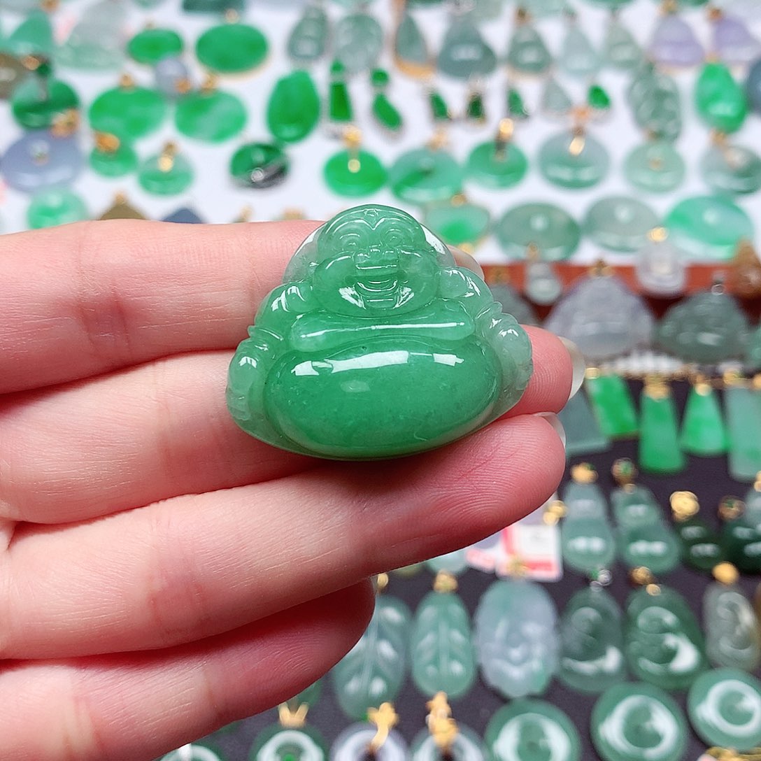 翡翠未镶嵌颈饰天然翡翠A货