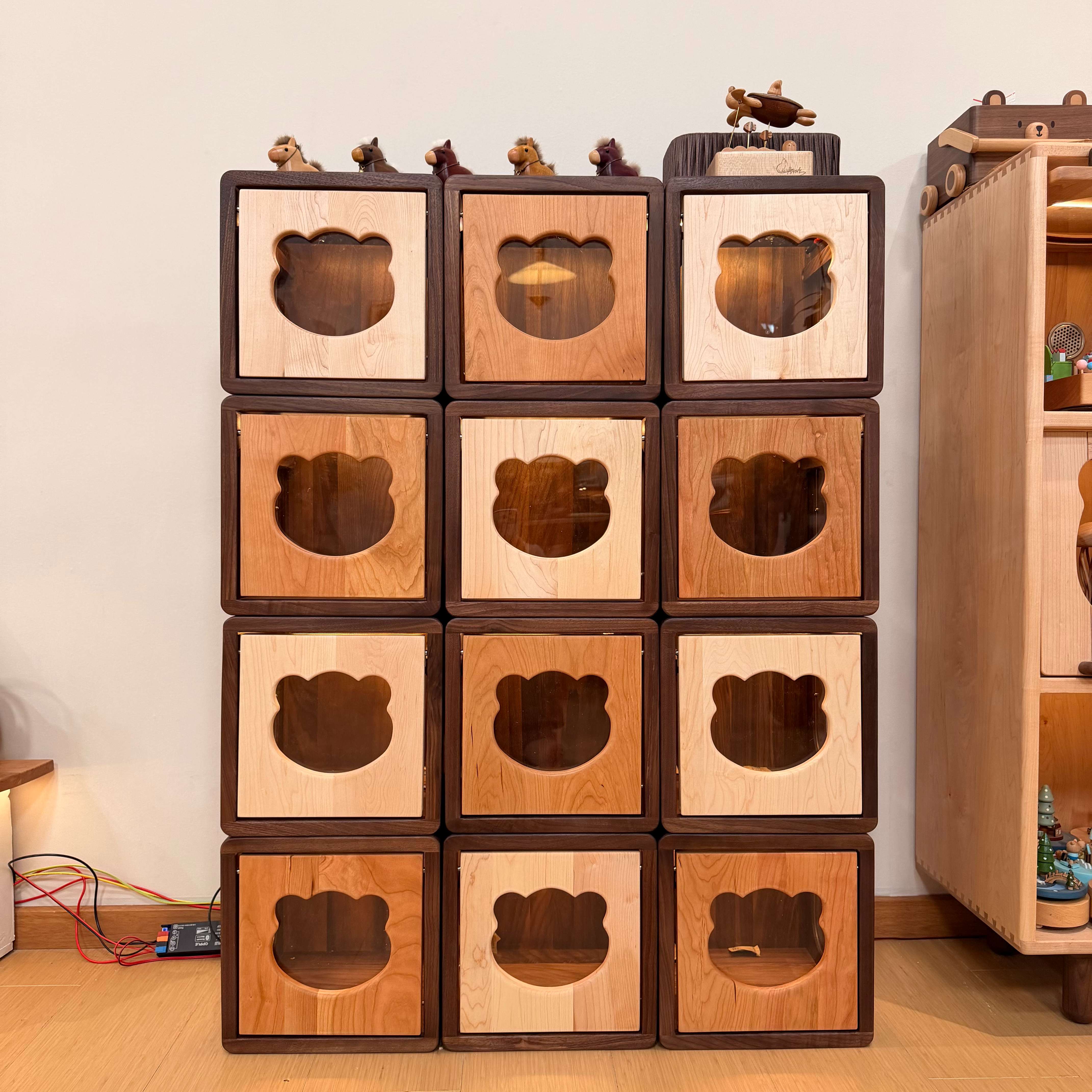 儿童家具儿童书柜实木小熊自由组合收纳柜手办展示柜家用装饰柜