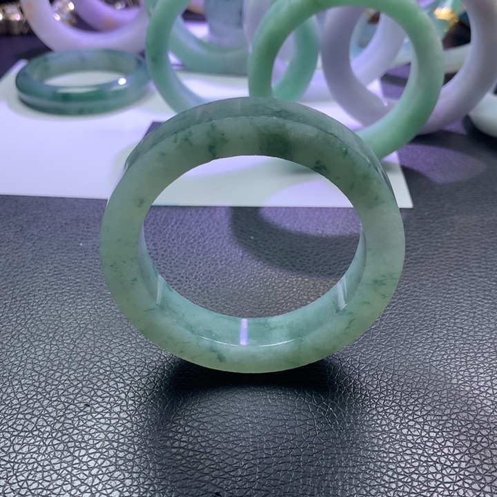 定制翡翠未镶嵌翡翠手镯定制定金