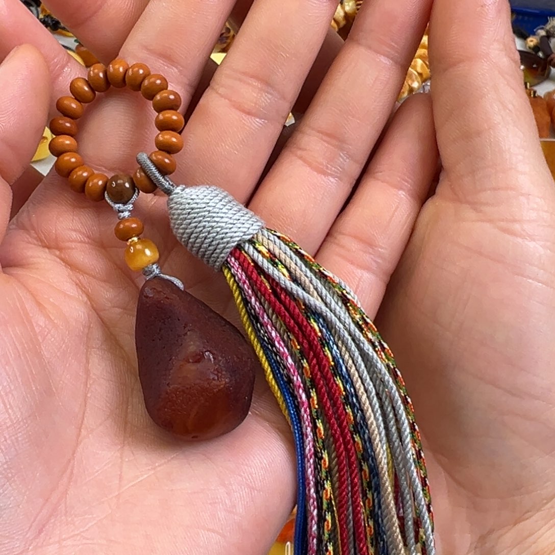 蜜蜡裸石未镶嵌蜜蜡