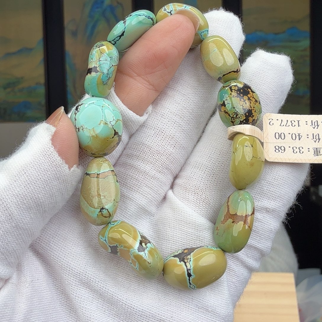 绿松石未镶嵌珠宝奇石