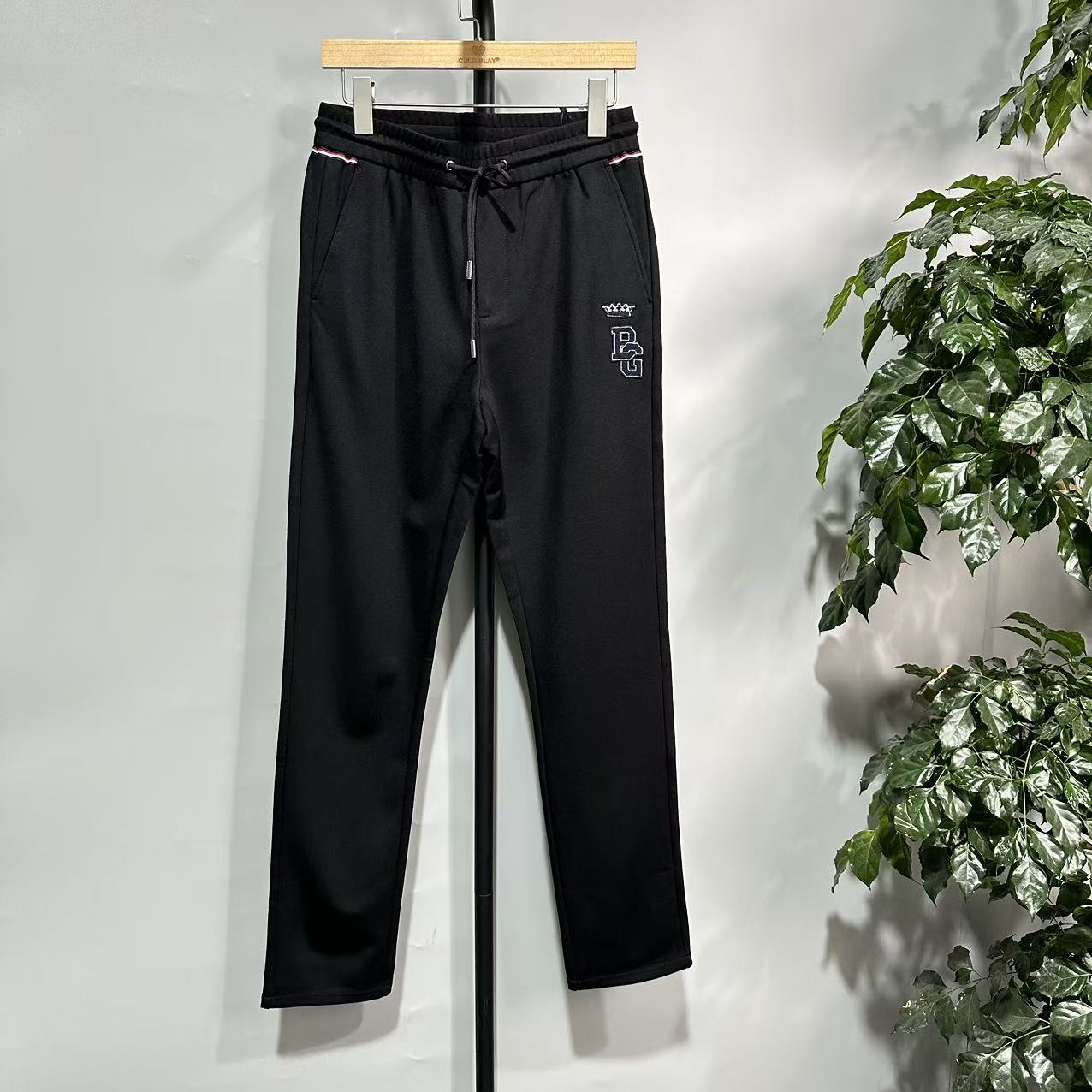 J-22  海港城奢牌秋季男款黑色垂感直筒休闲裤 E4153 H3