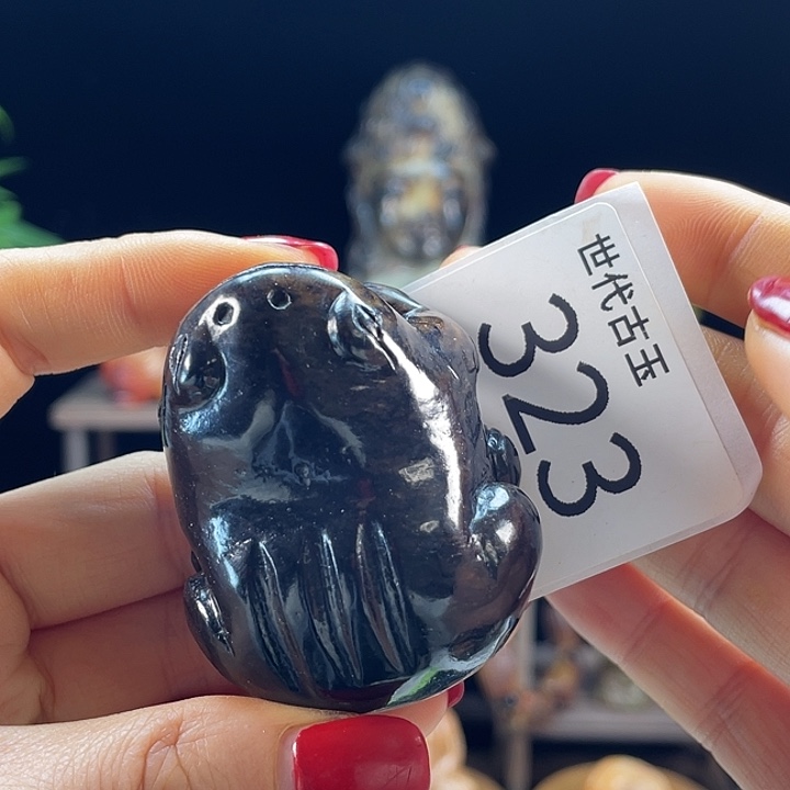 和田玉（糖玉）未镶嵌挂件